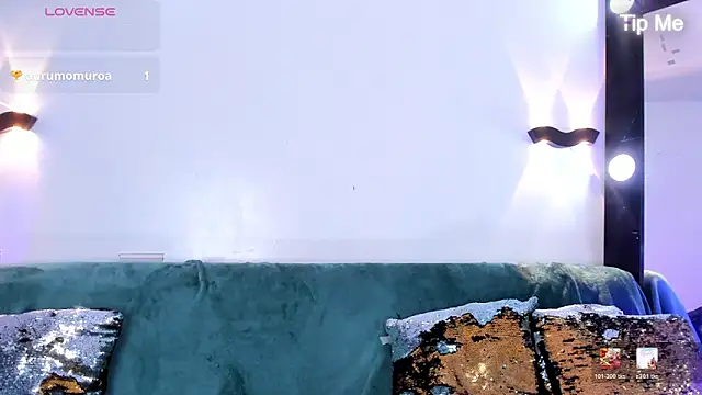 Emili Roux online show from April 2, 1:41 pm