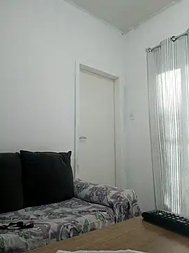 Snapshot of annybarros21 chatting on October 20, 6:44 pm annybarros21 online show from October 20, 6:44 pm