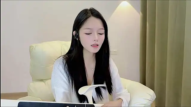 xiaodaibabyy online show from November 8, 3:28 pm