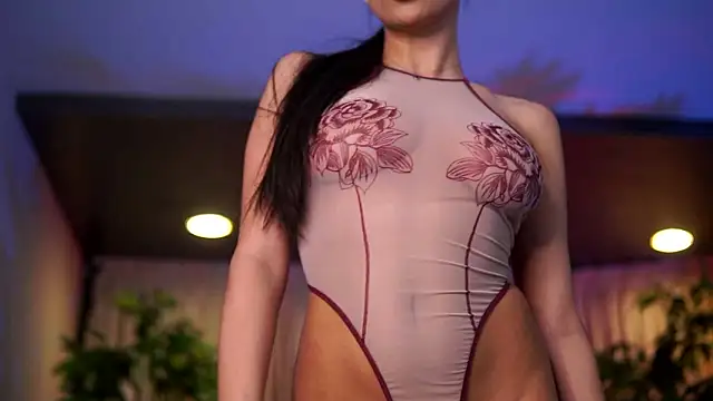 GinaValentinna online show from February 7, 8:02 pm