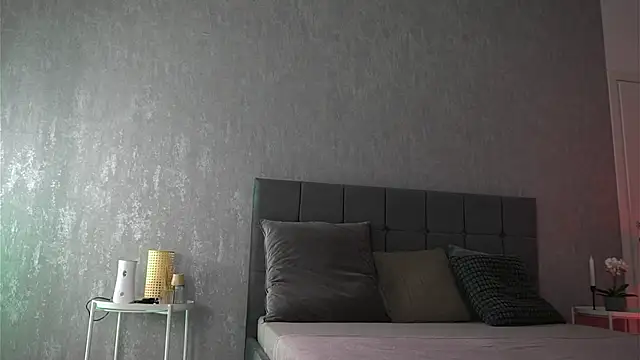 KatelynSparks online show from November 19, 6:57 am