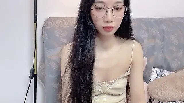 Lili-2 online show from May 10, 1:46 pm