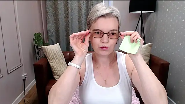 Cutie Erikaa1 online show from November 1, 9:57 am