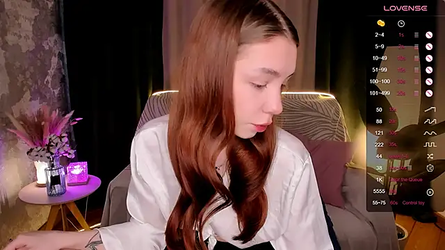 MilliBrown  online show from October 17, 8:06 am