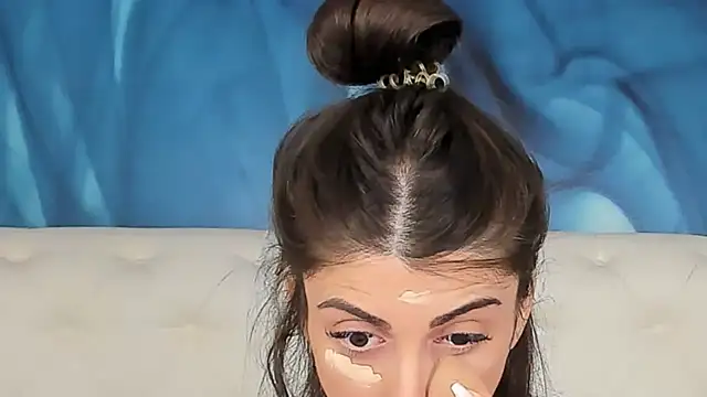 SkinnyDolly online show from October 4, 2:06 am