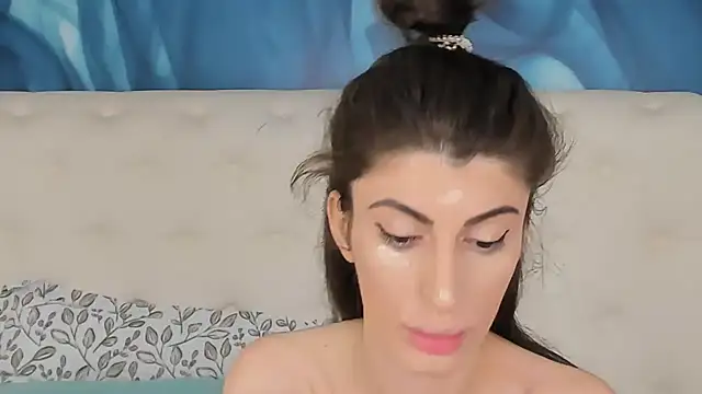 SkinnyDolly online show from October 27, 3:13 am