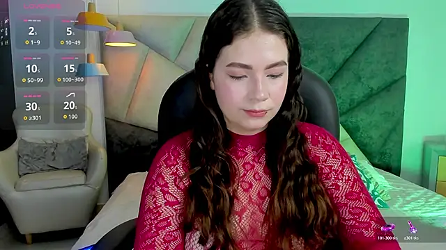 KarenPautt online show from February 19, 5:45 pm