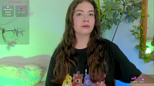 KarenPautt online show from March 17, 5:28 pm