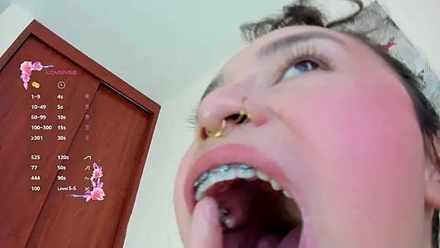 its  angelica  online show from September 16, 8:06 pm