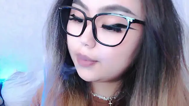 amelia sunlight online show from June 12, 4:15 pm