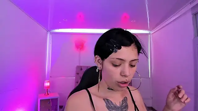 AuroraDiaz online show from November 13, 7:35 pm