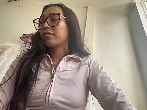 lolitapp 777 online show from June 24, 10:31 pm