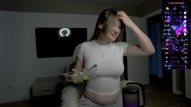 Holly Molii online show from November 23, 7:21 am