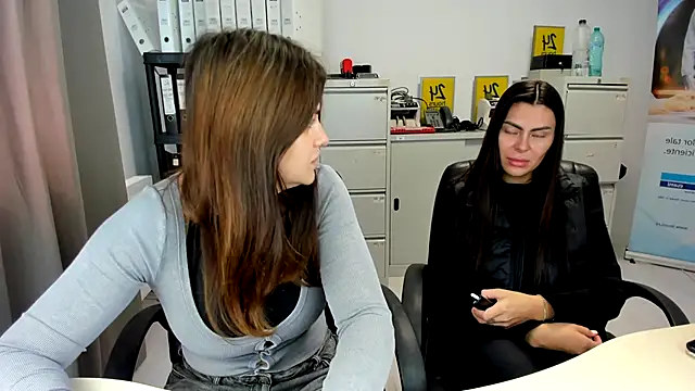 kilenyapatrice online show from October 12, 10:06 am