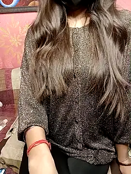 poojaji690 online show from December 23, 7:01 am