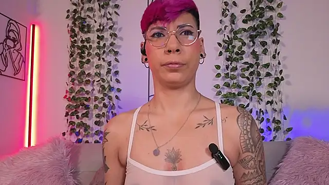 MiaMorgan  online show from March 6, 11:05 am