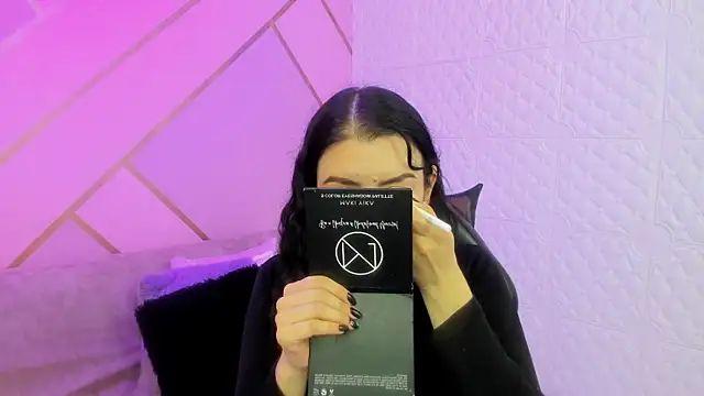 Violetaa diazz online show from February 20, 9:15 pm