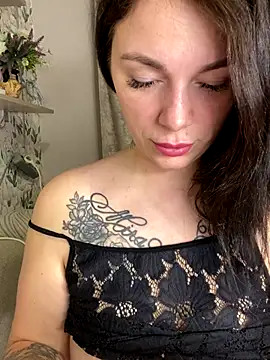 Lola Hale online show from November 28, 6:22 pm