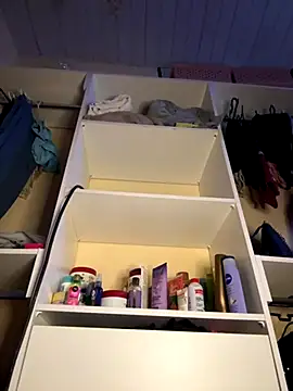 indyazinha online show from September 19, 5:45 pm