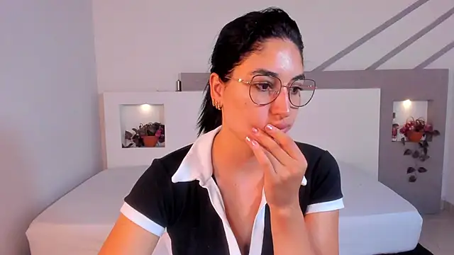 ScarlettWet9 online show from November 3, 11:25 am