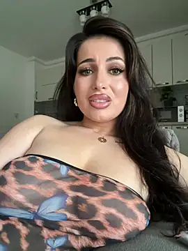 melissablack online show from June 4, 4:00 pm