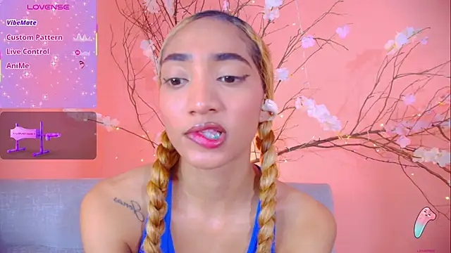 Charlotte Love10 online show from November 5, 12:10 pm