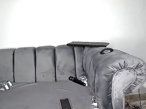 Pearl 00 online show from November 13, 8:19 pm