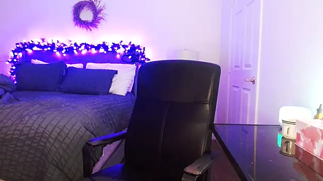 AlyssiaAmoreXO online show from February 16, 9:25 pm