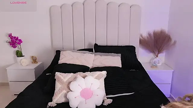 Sarajonnes online show from November 6, 11:49 am