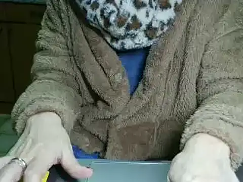 VeneRed online show from February 3, 8:01 pm