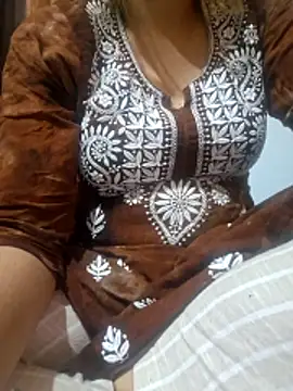 Melody Shyla online show from December 1, 12:15 am