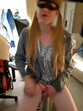 SexyLayla1 online show from October 26, 4:35 pm