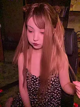 lalallalalaa- online show from April 4, 2:05 pm