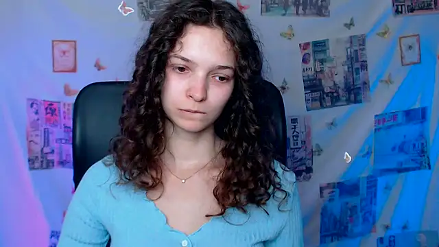  SusieSu  online show from June 23, 6:22 am