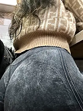 Lila Desiree online show from March 31, 12:32 am