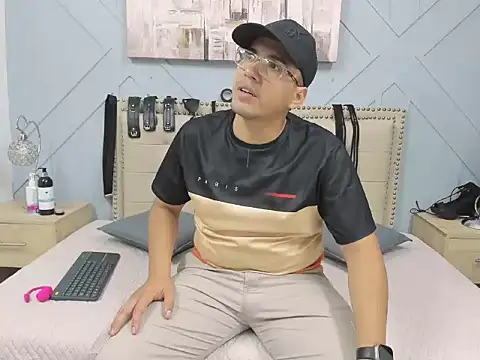 samy carson  online show from September 21, 3:49 am