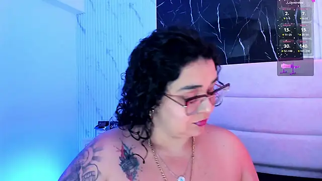 Reginavegaa online show from October 14, 12:41 pm