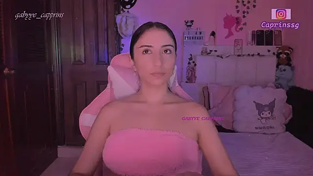 gabyye capprins online show from February 19, 12:32 am