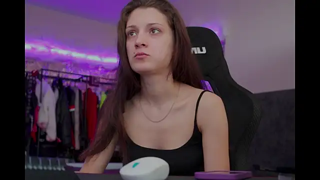 Snapshot of Kathleen_Meow chatting on September 23, 6:22 am Kathleen Meow online show from September 23, 6:22 am