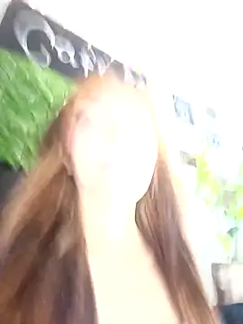 lianisrose online show from December 19, 1:21 am