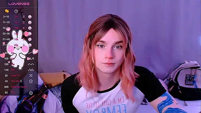 Alice Hells online show from February 19, 6:35 am