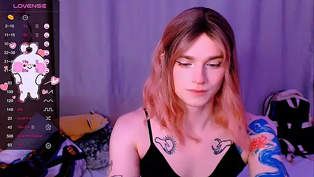 Alice Hells online show from March 28, 5:45 pm