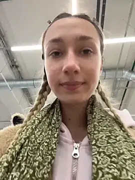 Lia  Love online show from October 13, 12:08 pm