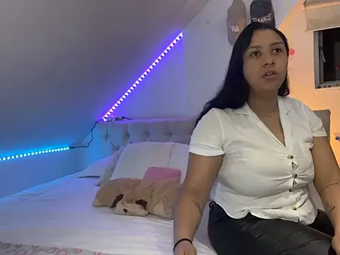 Scarlett Jazmin online show from September 12, 8:45 am