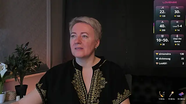 Nika Smit online show from April 11, 5:24 am