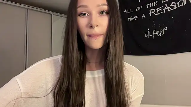 ur molly online show from February 20, 11:45 am