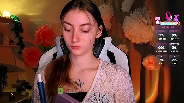 lady curls online show from April 1, 9:56 pm