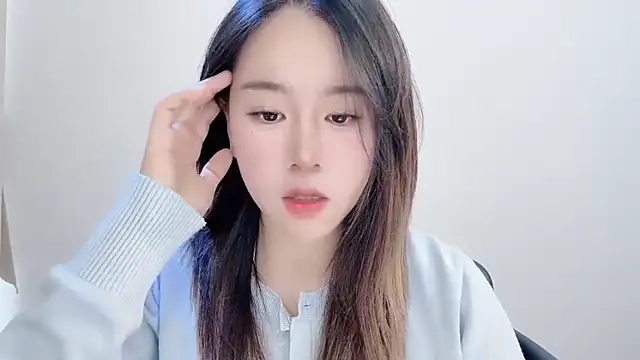 chloe-01 online show from November 26, 4:24 am