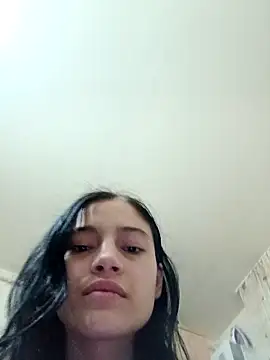 Virgin Pussy Love online show from April 25, 9:12 pm