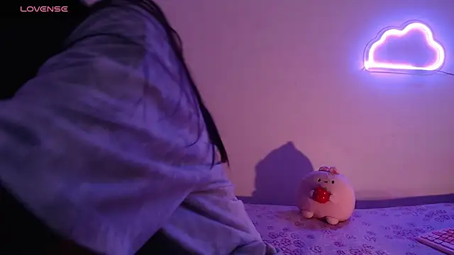 sofi soft  online show from November 19, 7:03 pm